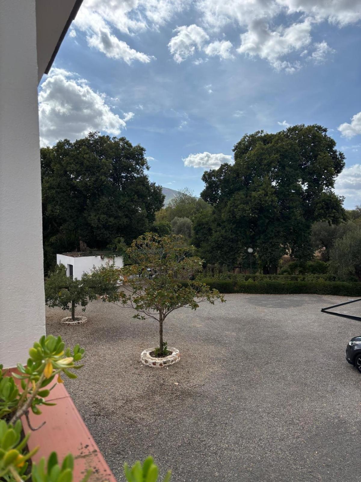 El Domingo En El Valle Fondon Exterior photo